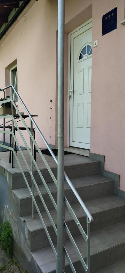 Studio Apartman Dolenac Apartment Zagreb Ngoại thất bức ảnh